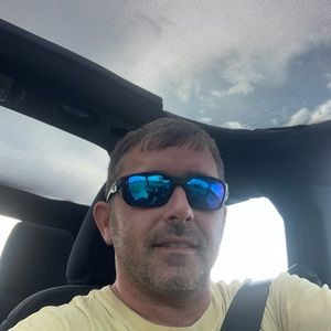 Meet your Posher, Joshua